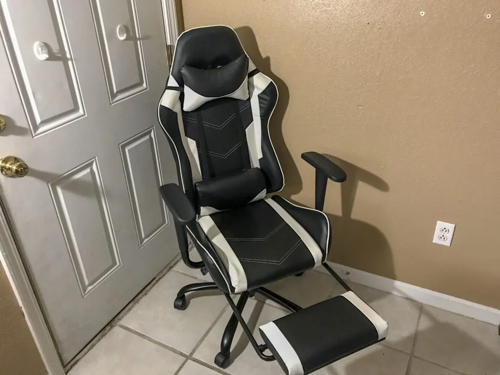 Office chair with footrest