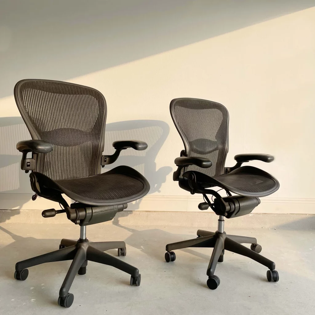 office chairs for wide hips