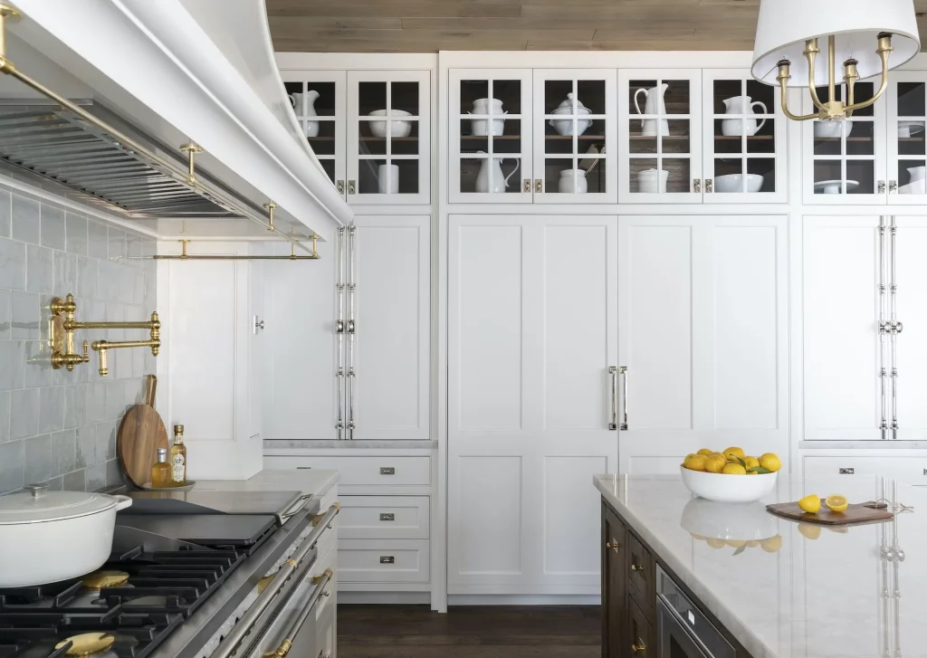 Kitchen Cabinets or Shelves
